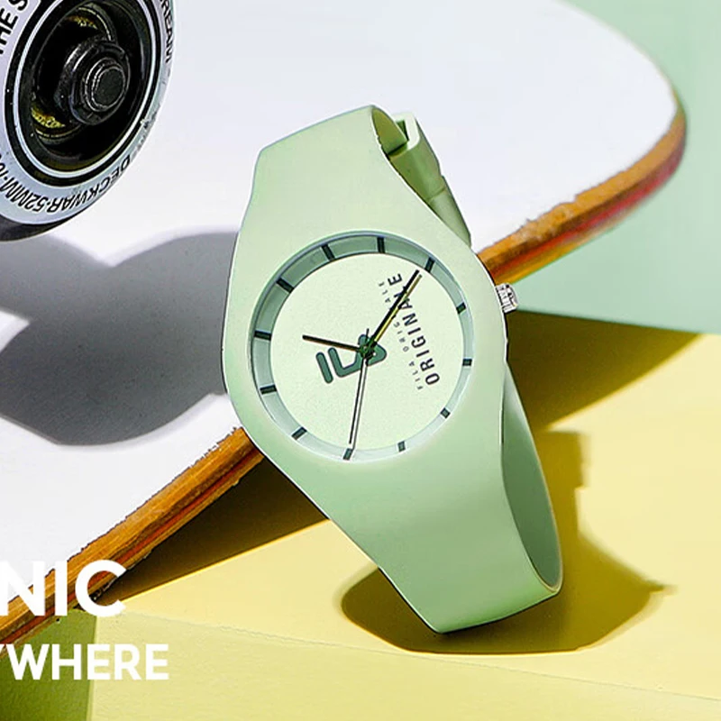 Italian Brand Watch Light Green Silicone Band Casual Quartz Wristwatch Fashion Women Men Daily Wear Waterproof  Watch