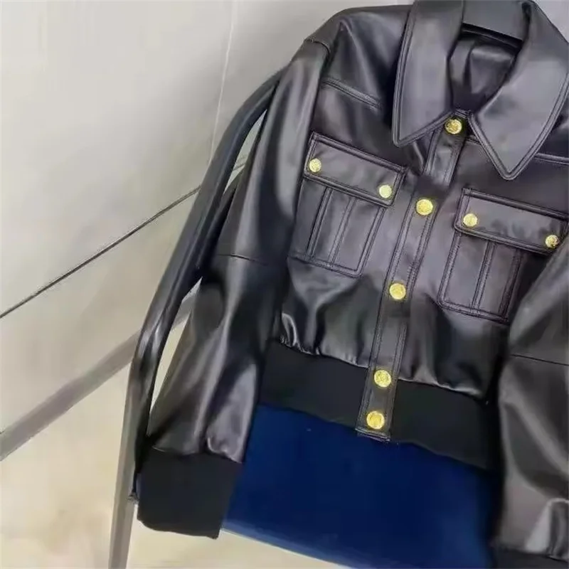 2026 ربيع الخريف الأسود بولي Leather سترة جلدية الإناث تصميم جديد تحسس معطف جلد المرأة مزاجه أبلى ملابس خارجية قصيرة الموضة