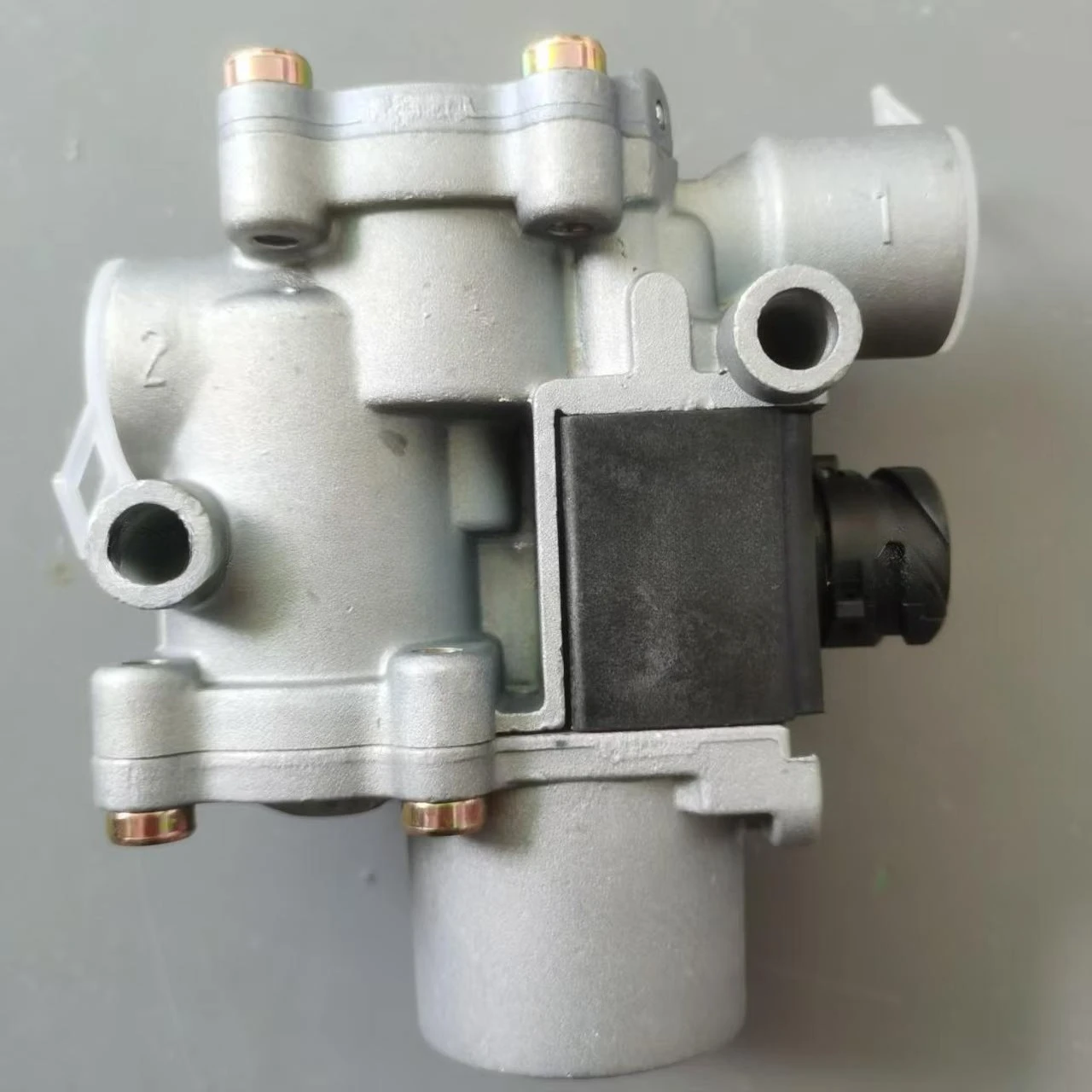Suitable for Sin otruk HO WO Shaanxi Auto Heavy Truck ABS Anti-lock Braking System Sole noid Valve WG9000360515 - 710