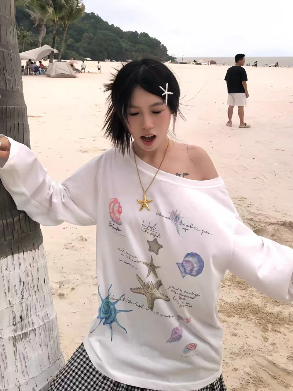 

Корейская летняя женская футболка с длинным рукавом, приталенная, с защитой от солнца, для кондиционированных помещений, с забавным дизайном открытия плеча