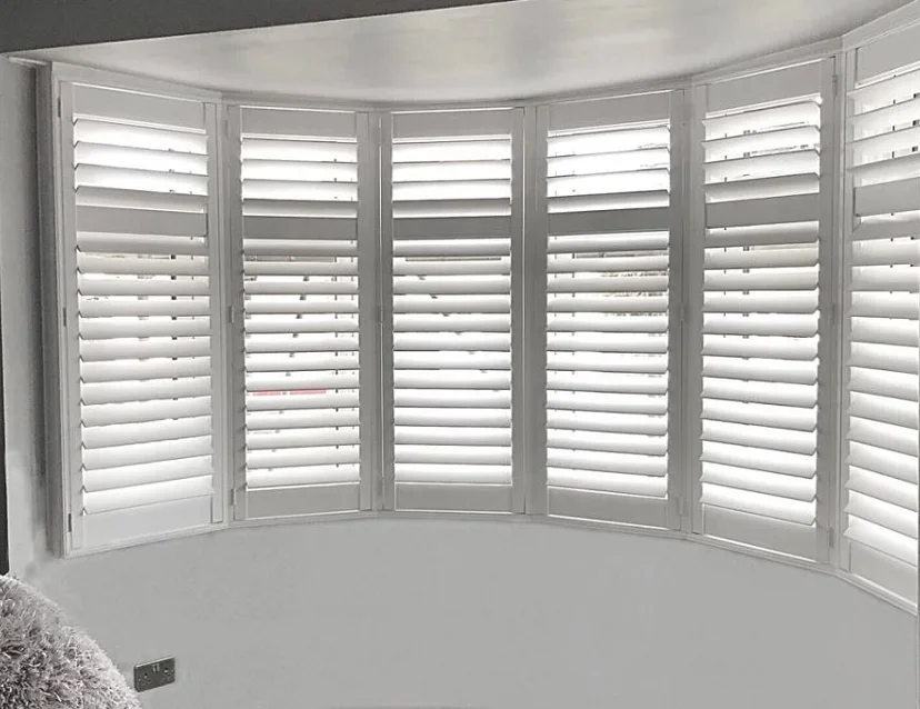 Pvc Fauxwood Plantation Shutter โรงงานตงกวนขายตรงราคาที่ยืดหยุ่น