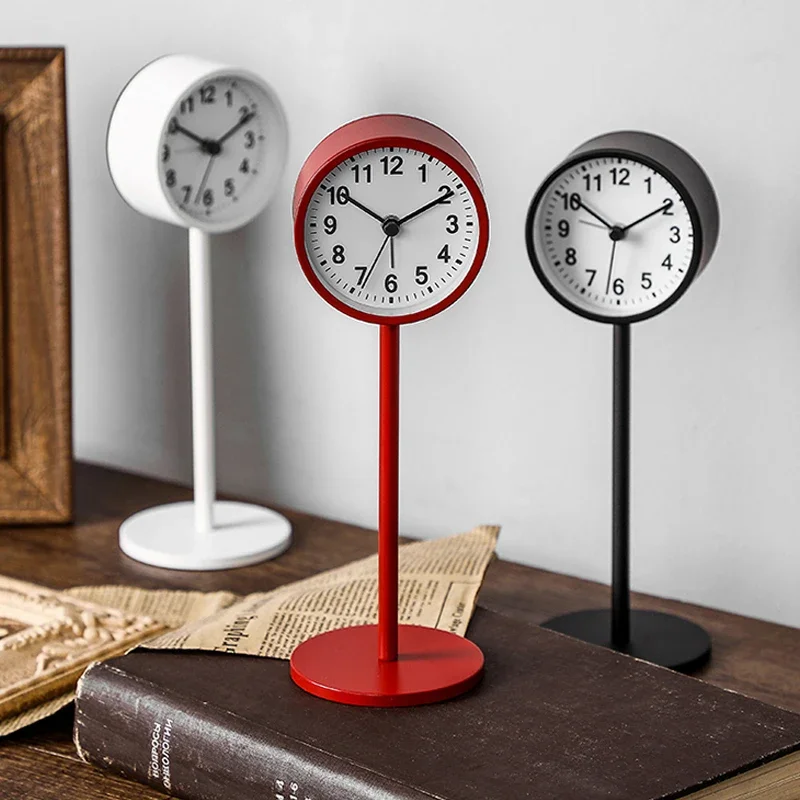 Metal Table Clock, Vintage Silent&Non-Ticking Alarm Clock, Retro Loud Desk Clock for Kids Bedroom Living Room Decoration