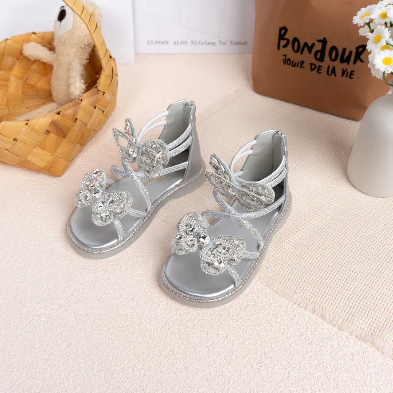

Children Fashion Shoes Shiny Glitter Kids Roman Sandals Butterfly 2025 Summer New Girls Princess Shoes Back Zipper Open Toes