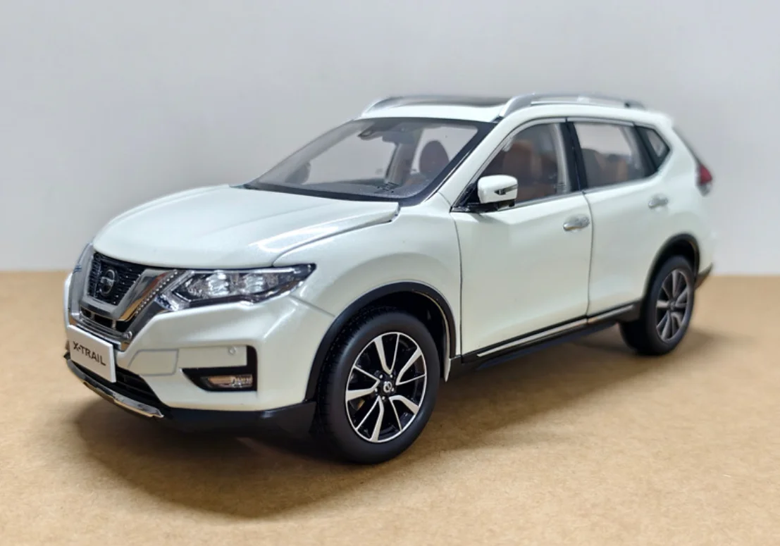 โมเดลรถนิสสัน นิสสัน คิจุน รุ่นดั้งเดิม ปี 2018 เอ็กซ์-เทรล อัลลอยด์ ขนาด 1:18 มีสินค้าในสต็อก