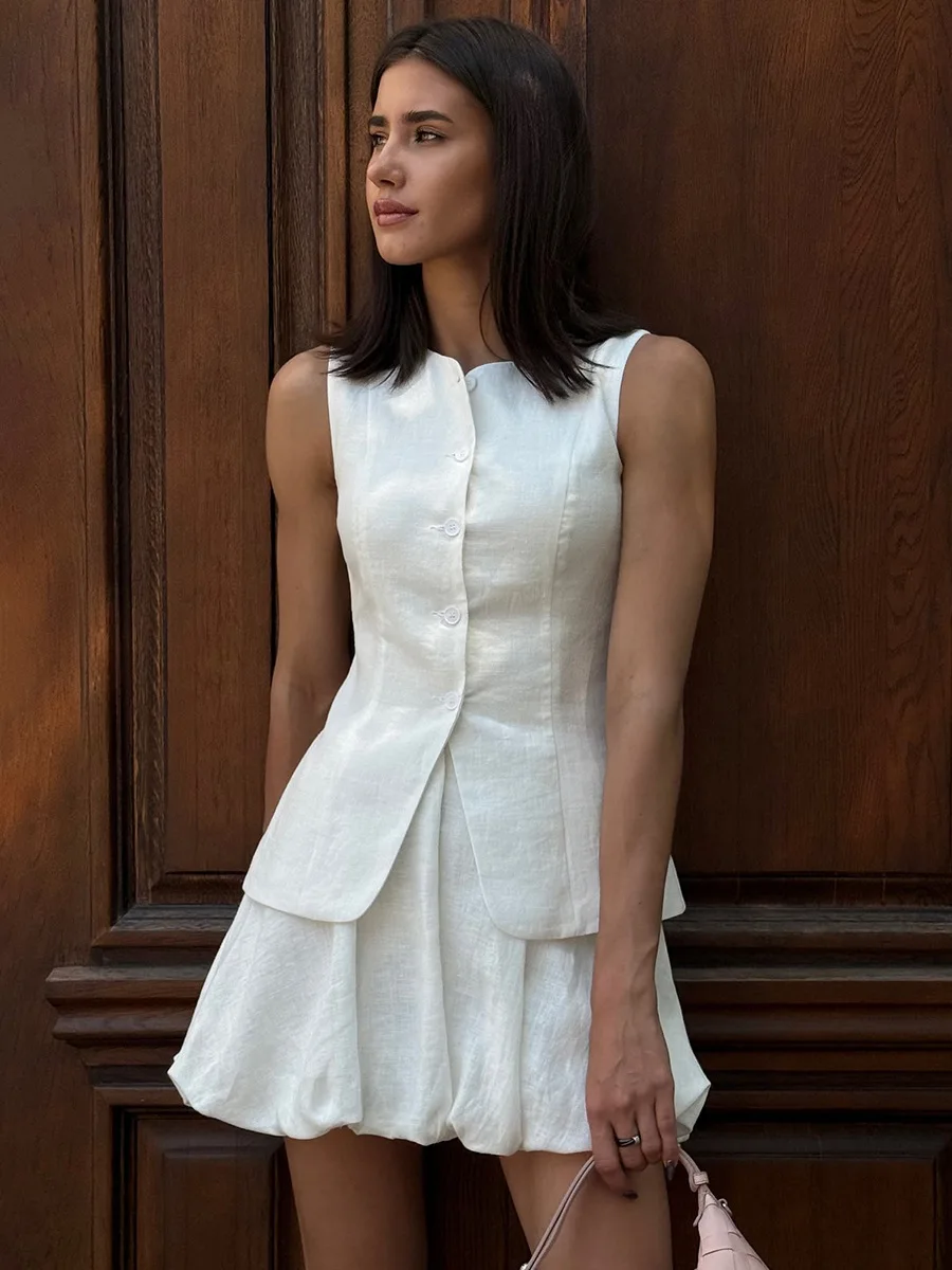 

Stylish Elegant Short Skirt Suit Solid Color Simple Commuting Round Neck Sleeveless Vest Top Flower Bud Skirt Two-piece Set