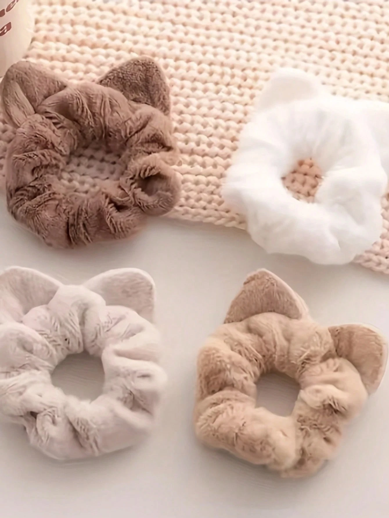 4er-Set koreanische Katzenohren-Plüsch-Haarbänder, große Scrunchies, elegante und niedliche Haargummis für Damen