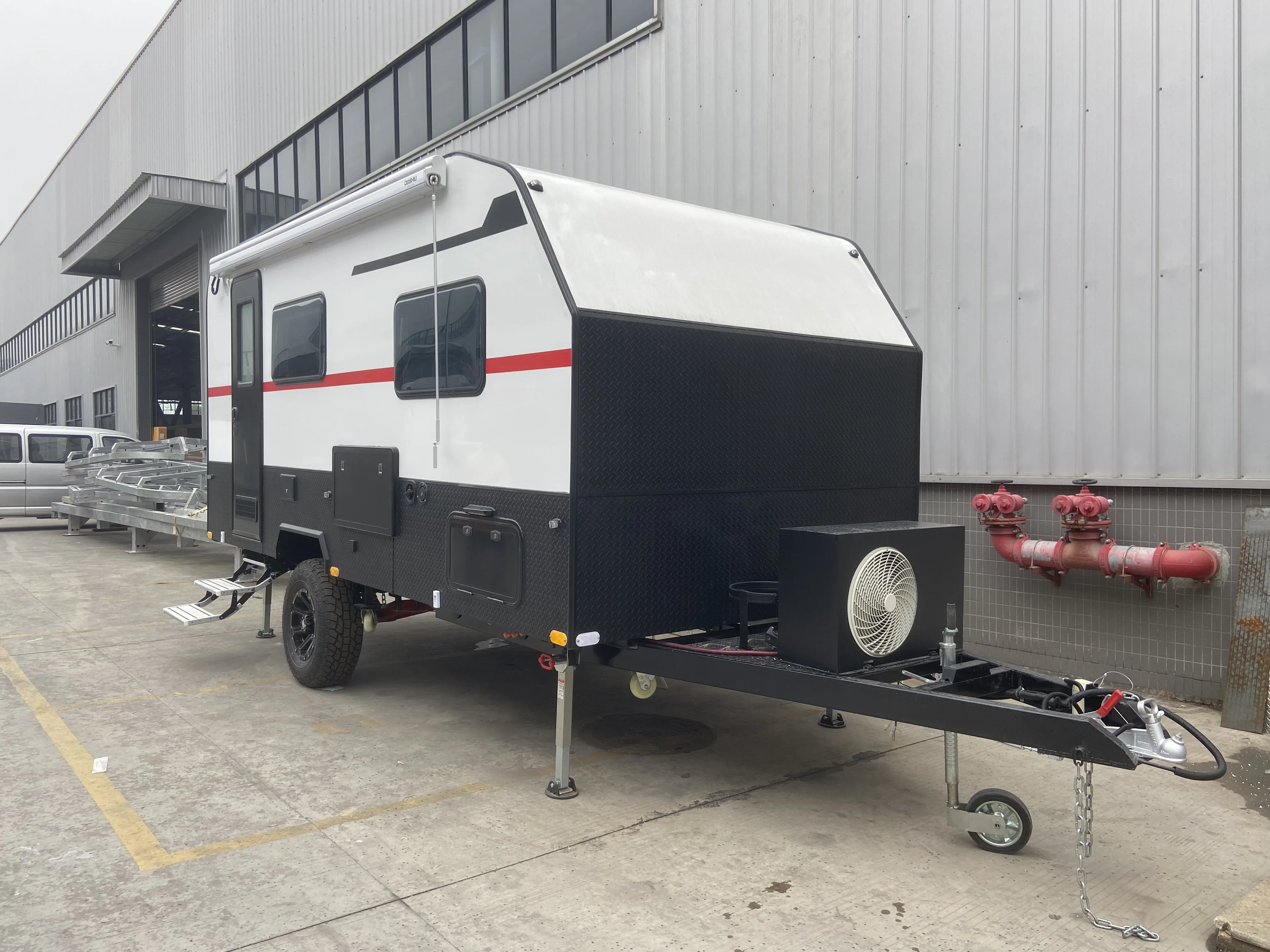 2025 Самая горячая распродажа, алюминиевый крошечный дом, мини-караван, каплевидный туристический кемпер, прицеп для 4 человек