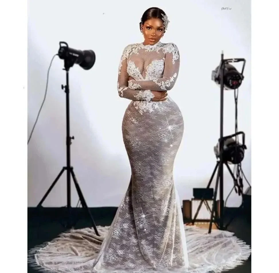 Customized Mermaid Wedding Dresses Arabic Bride Long Sleeves Dot Tulle Fishtail Gown Vintage Court Train Lace Beautiful Bridal