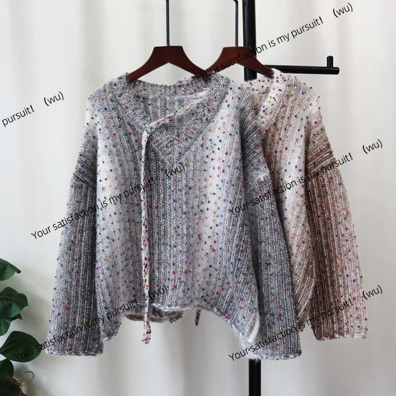 เสื้อสเวตเตอร์ถักลายจุดสีสันสดใส เนื้อผ้านุ่ม ประดับเลื่อมแบบแวววาว ทรงหลวมบางเบา เสื้อสวมหัวสำหรับผู้หญิง