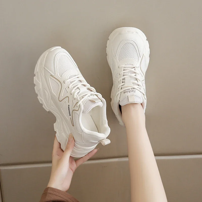 Thick Bottom White Shoes 2024 New Height Increasing Female Summer Thin Breathable Pops Shoe Sneaker Sport Women Tennis