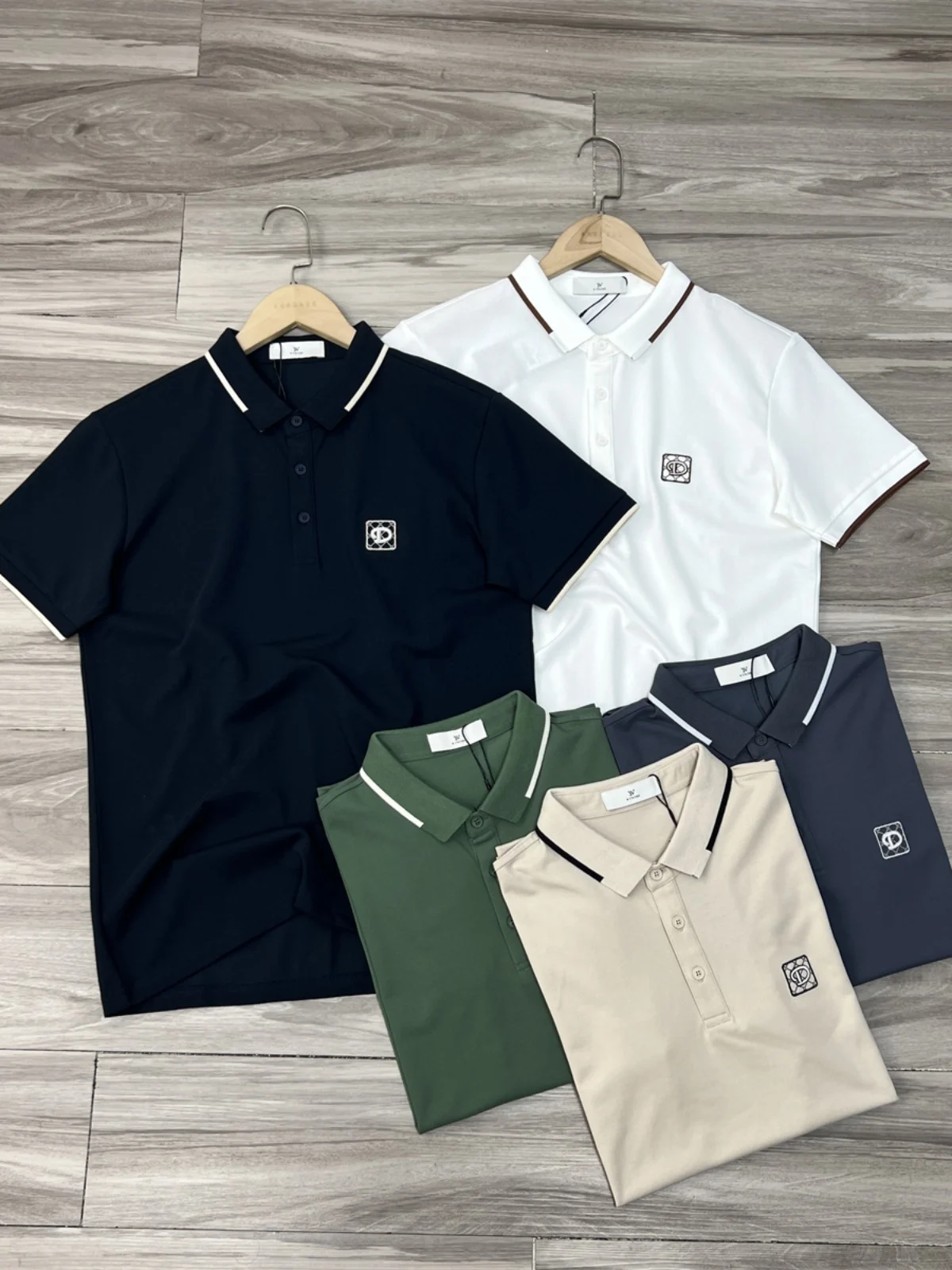 

Роскошная вышитая футболка с отложным воротником, молодежная, в городском стиле, из смесового хлопка и полиэстера, для лета