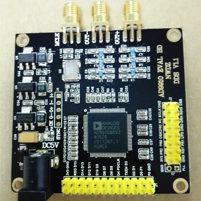 AD9910 1G Sampling DDS 420Mz Signal Generator Phase Amplitude Programmable Ultra High Flatness