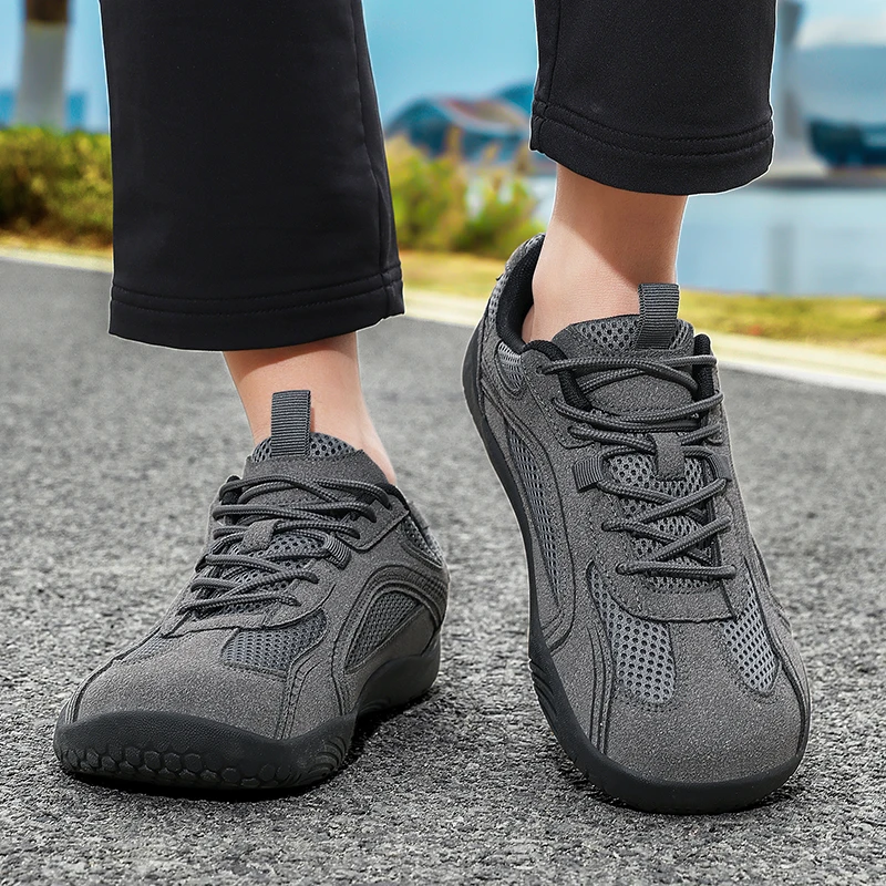 Men's Wide Outdoor Walking Shoes Anti-Slip Breathable Casual Barefoot Design Large Size Comfortable Footwear