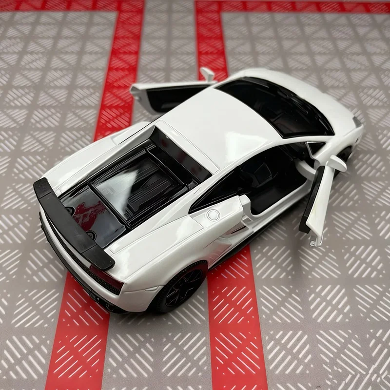 1/36 ランボルギーニ ガヤルド合金クラシックスポーツカーモデルダイキャストメタルトラックレーシングカー車両モデルシミュレーション子供のおもちゃギフト