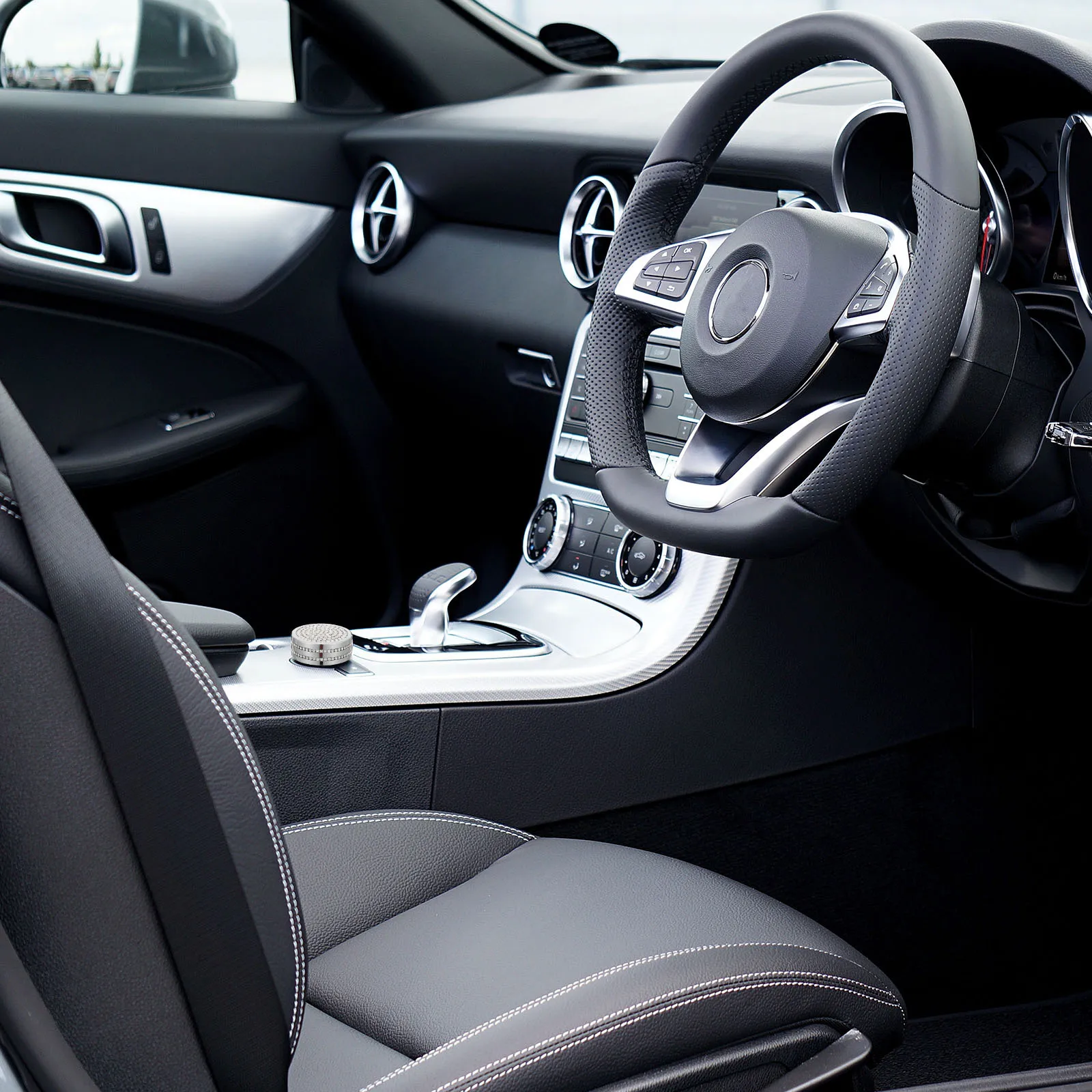 Car Multimedia Knob Decorative Sticker Rhinestones Zinc Alloy Trim Luxury Interior Accessory Crystal Car Button Cover Decal