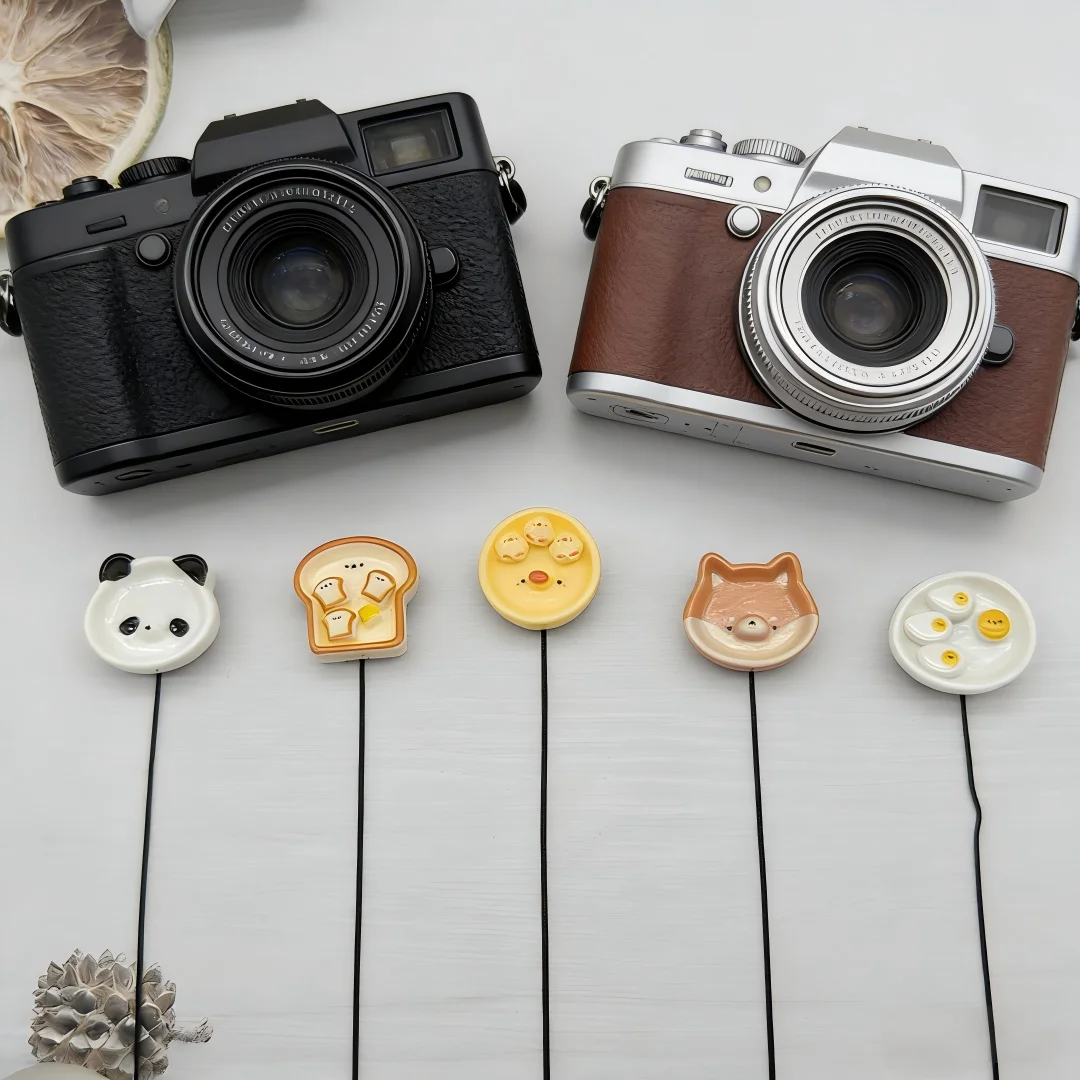 Cute Cartoon Camera…