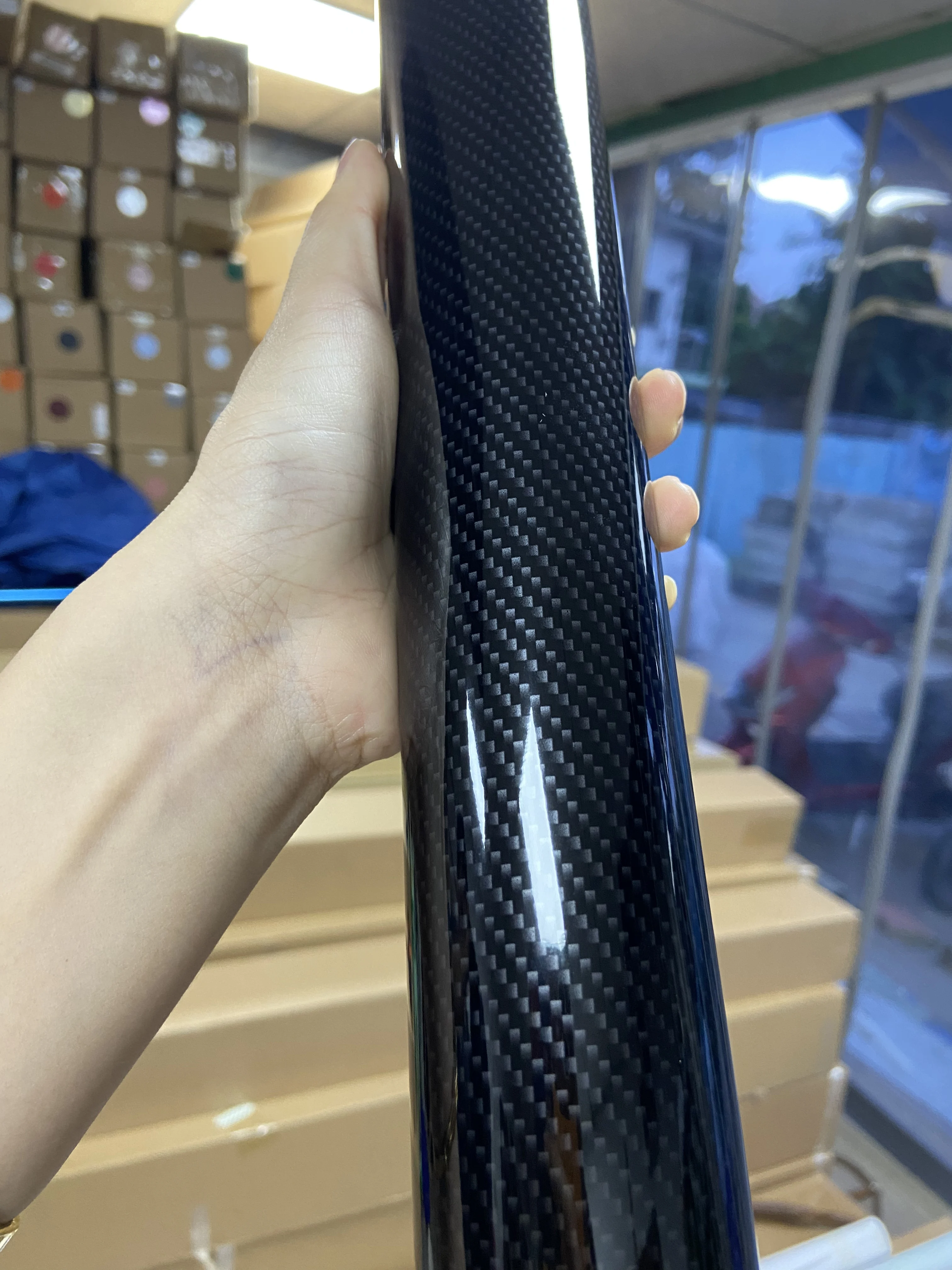 عالية اللمعان الذهب الأسود 8D ألياف الكربون سيارة التفاف لاصق غشائي لضبط السيارات ملصقات لاصق الفينيل لغطاء دراجة نارية الشارات