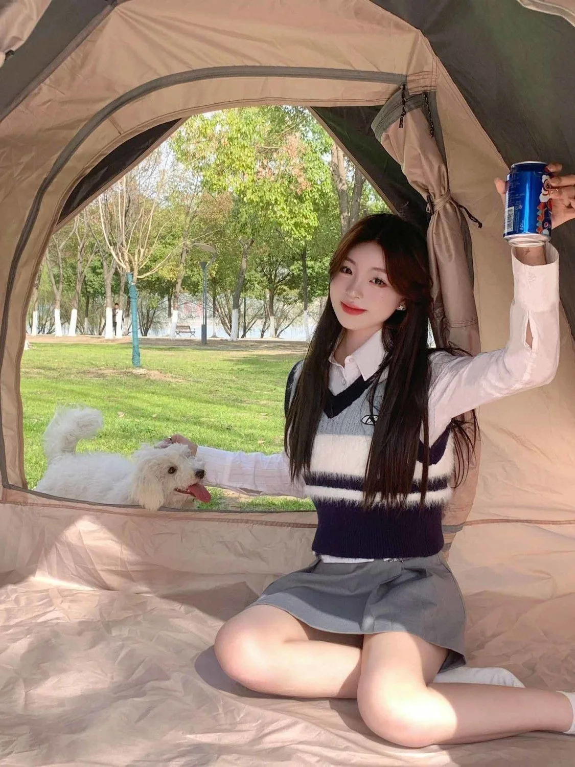 

Укороченный вязаный жилет в корейском стиле в консервативном стиле с v-образным вырезом без рукавов и цветными блоками, многослойный свитер, топ для женщин, осень-весна