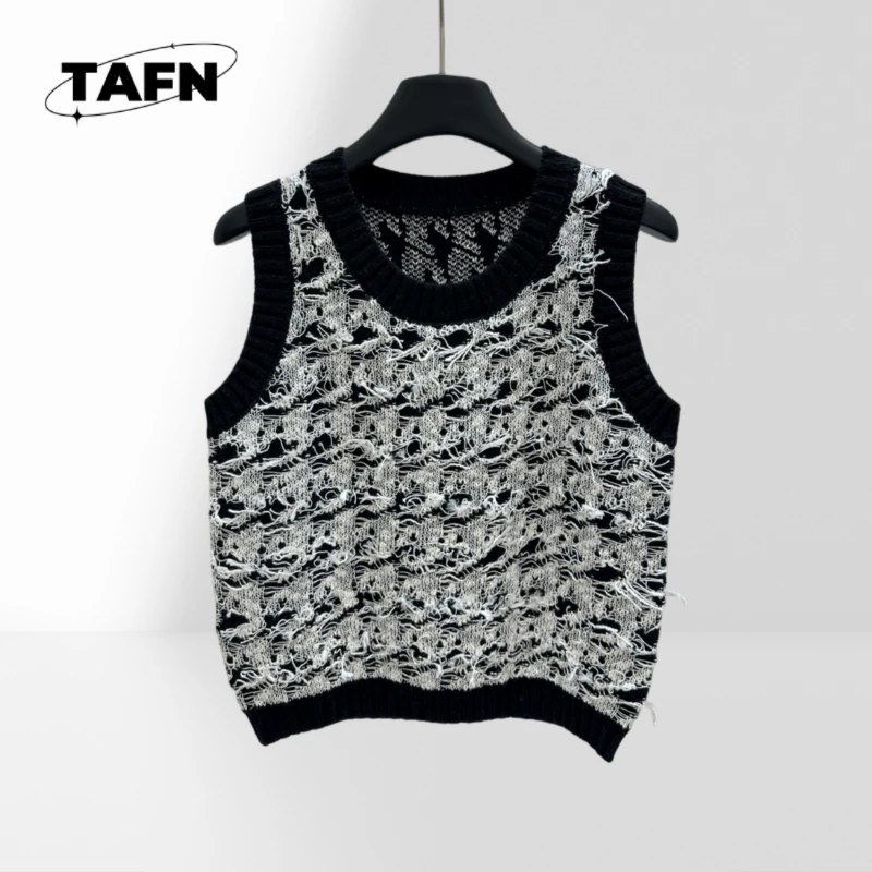 

Sweater Stickers Are Exquisite and Beautiful All-Matching Comfortable Luxurious Retro Design Perfect for Casual UseA25232
