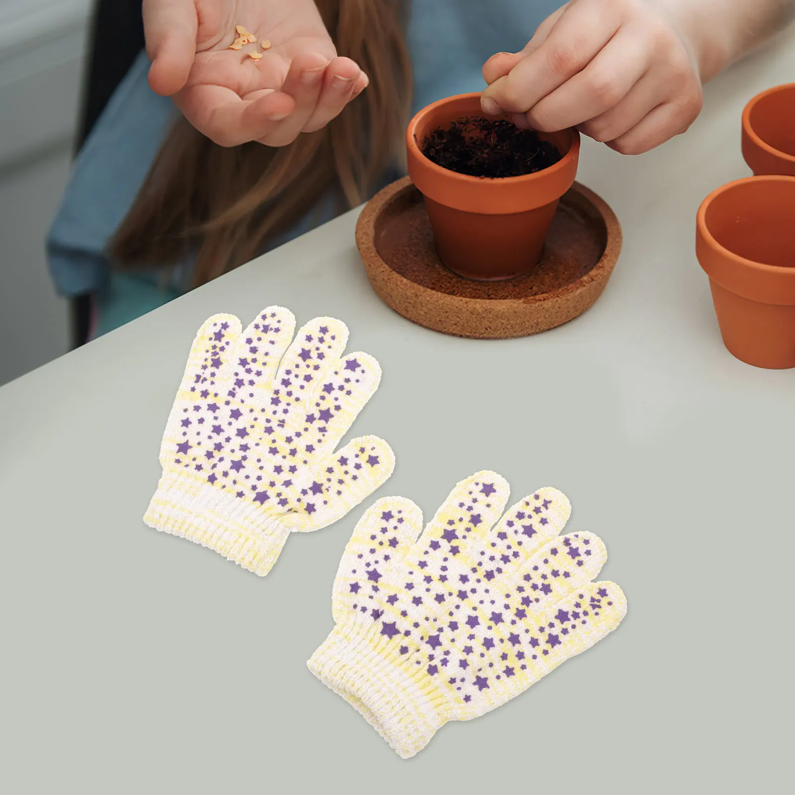 

1 пара детских садовых перчаток для малышей, из мягкой ткани, для работы на улице, многофункциональные защитные перчатки