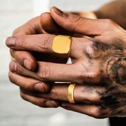 Vnox-anillos de Color dorado para hombres y mujeres, bandas de boda de acero inoxidable brillante Simple, sello apilable, anillo de dedo, regalo de joyería