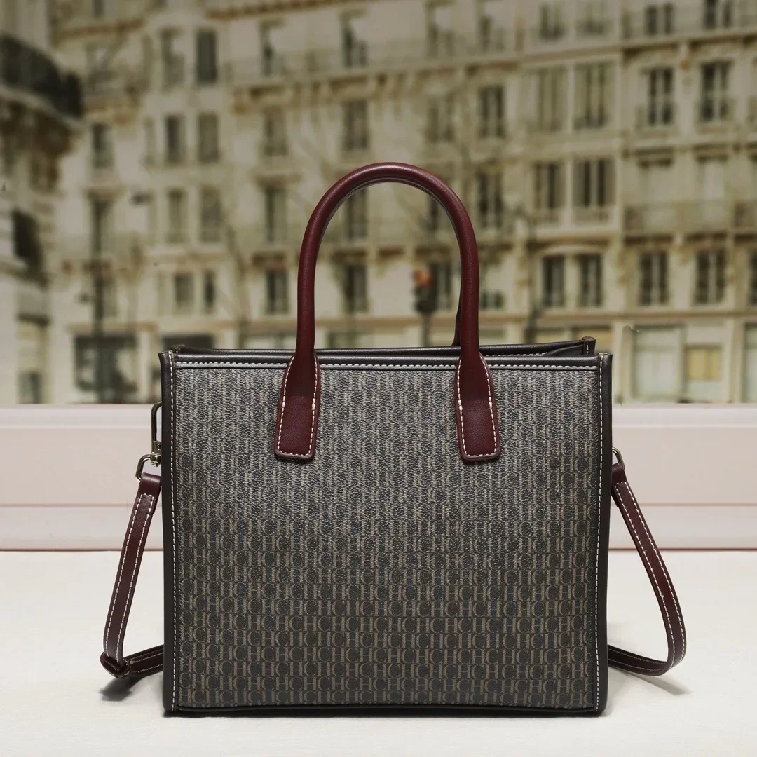 

Premium Vintage Fashionable Crossbody Bag With Chic Letter Logo Design For Women Luxury Handbag Collection Inspired By Paris