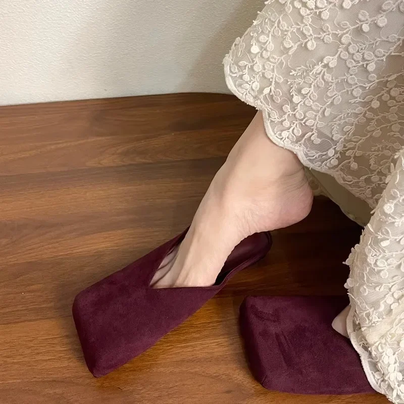 

Женские замшевые туфли-лодочки на плоской подошве, тапочки с квадратным носком, повседневные сандалии, трендовые летние платья 202, шлепанцы, уютные шлепанцы Mujer