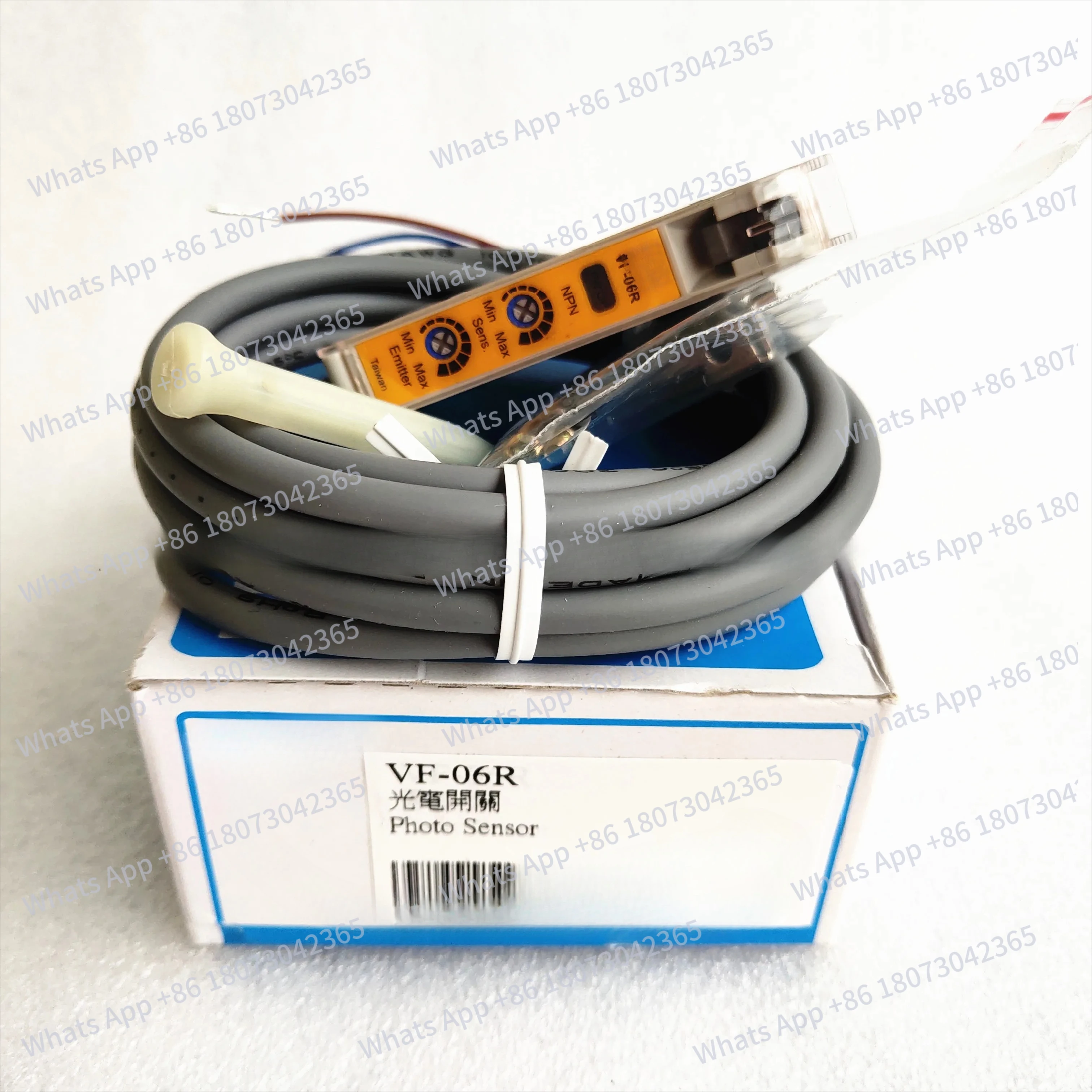 

1PC VF-06R Optical Fiber Sensor New Original Photoelectric Switch Sensor