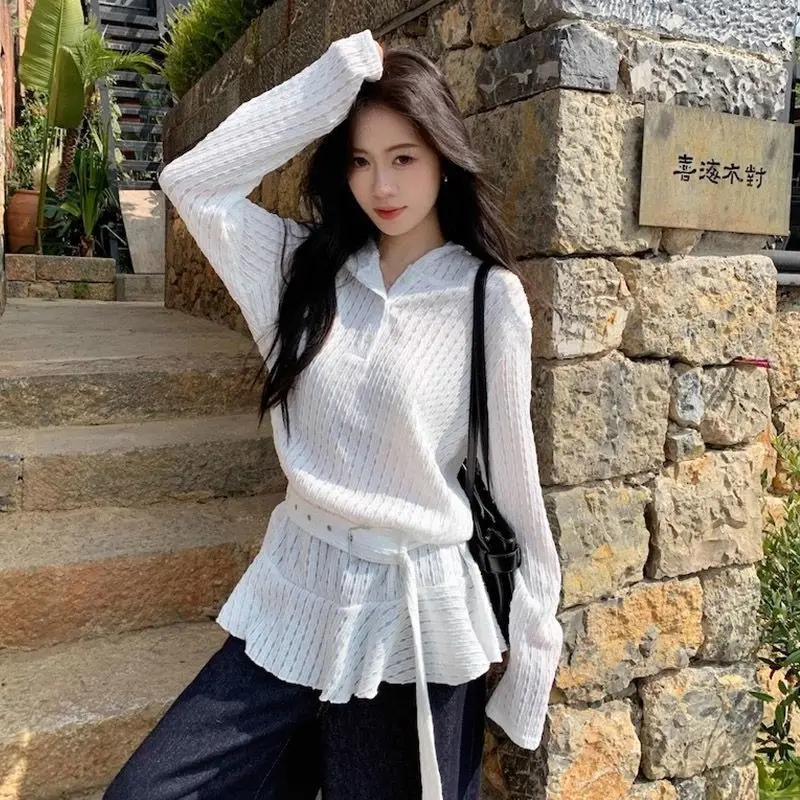 

Sweet cool hot girl long sleeve hooded T shirt female spring summer new style small American loose hollow show thin in the long