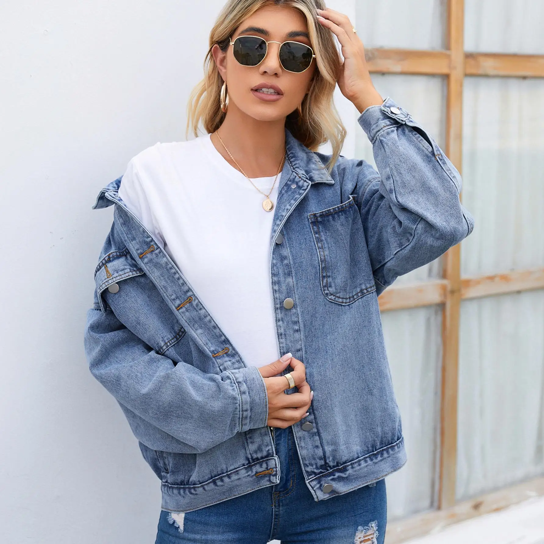 

Women's Street Sle Loose Fit Cotton Denim Jaet Top Trend Spring Seasonal Faion ort Outerwear for Middle-Aged Women