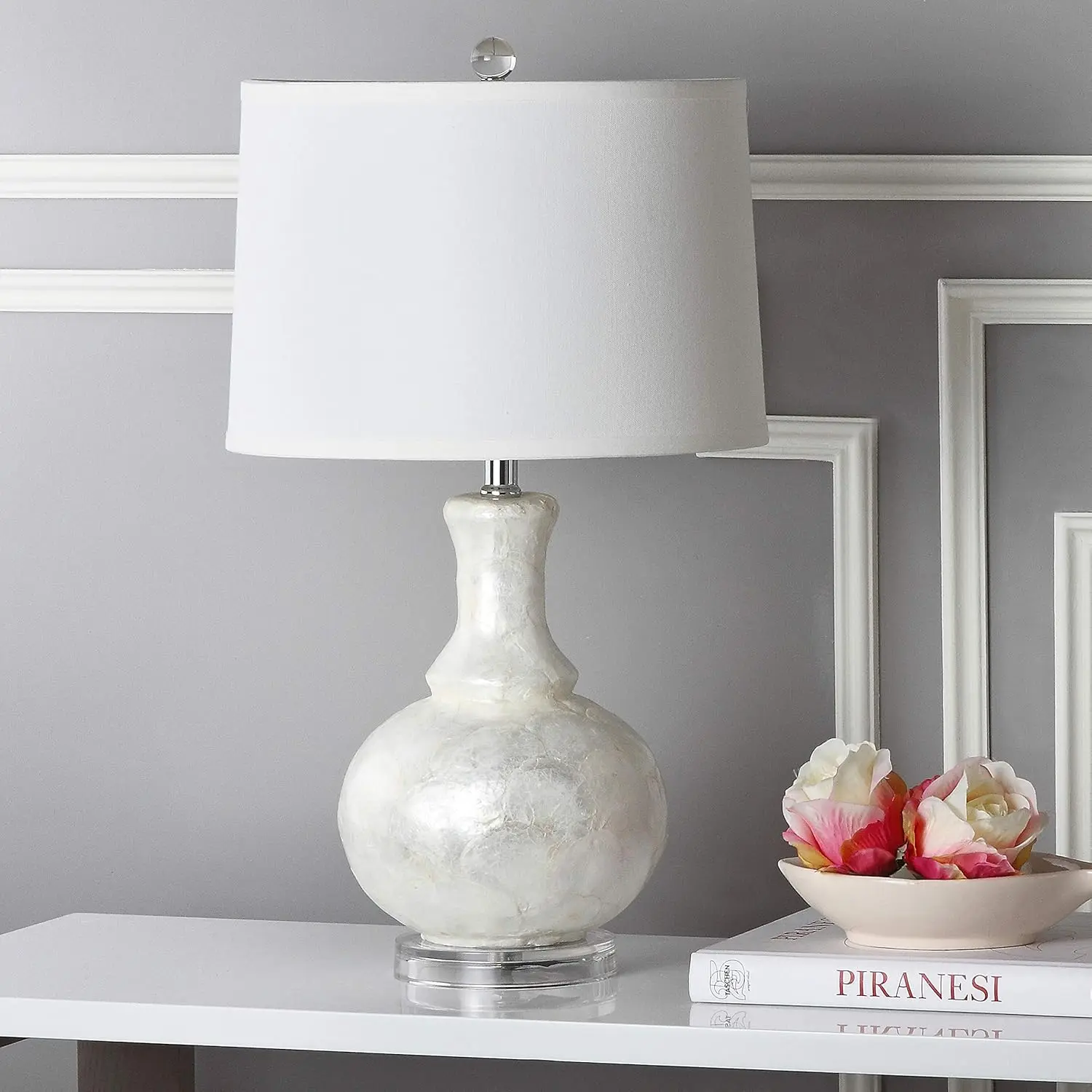 

Lighting Collection Shelley Coastal White Iz Shell Gourd 25-Inch Bedroom Living Room Home Office Desk Nightstand Table Lamp Set