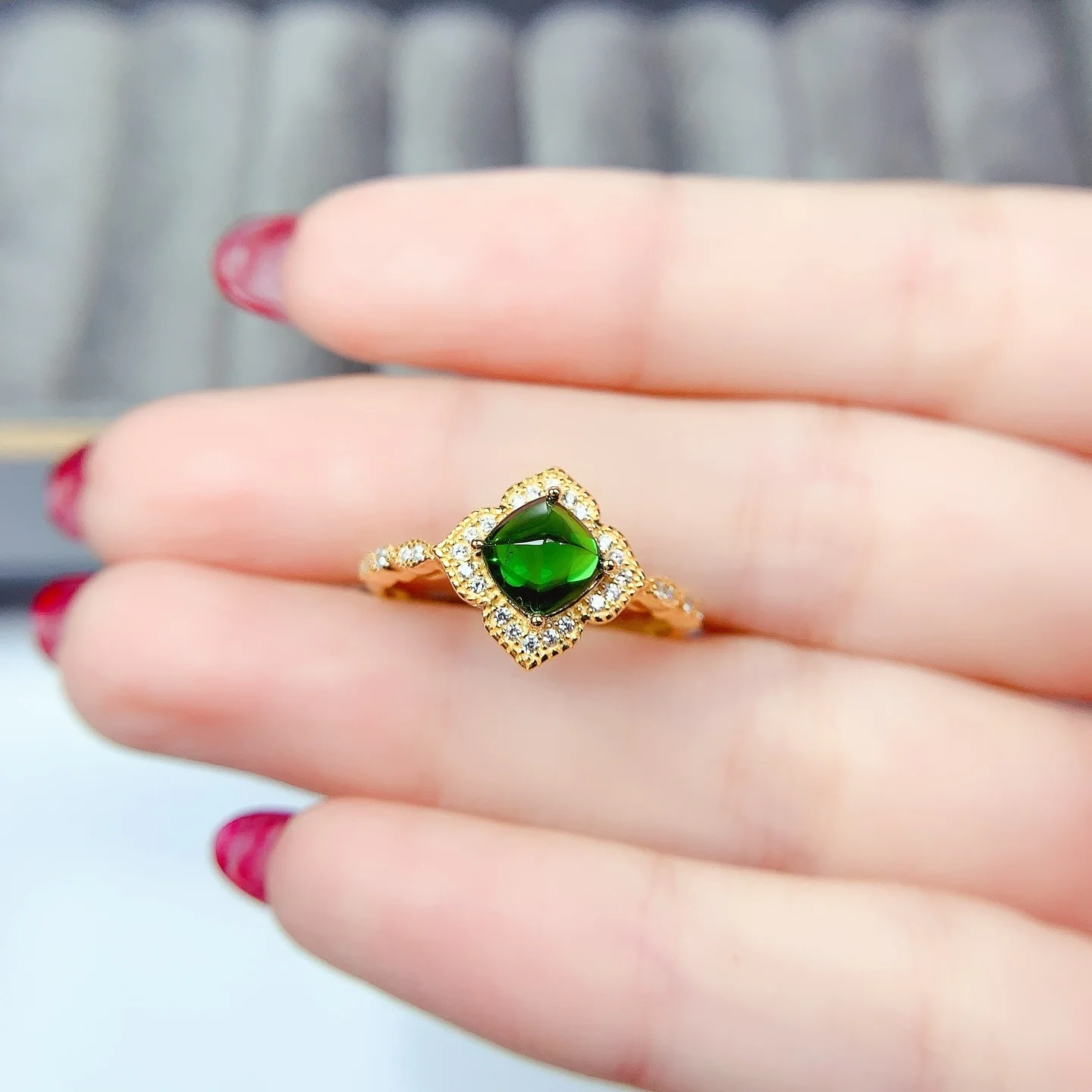 

Серебро 925 пробы, инкрустированное бриллиантами, зеленый драгоценный камень, сахарная башня, прозрачное квадратное кольцо Huali, 6 колец, женское нежное роскошное квадратное открытое кольцо