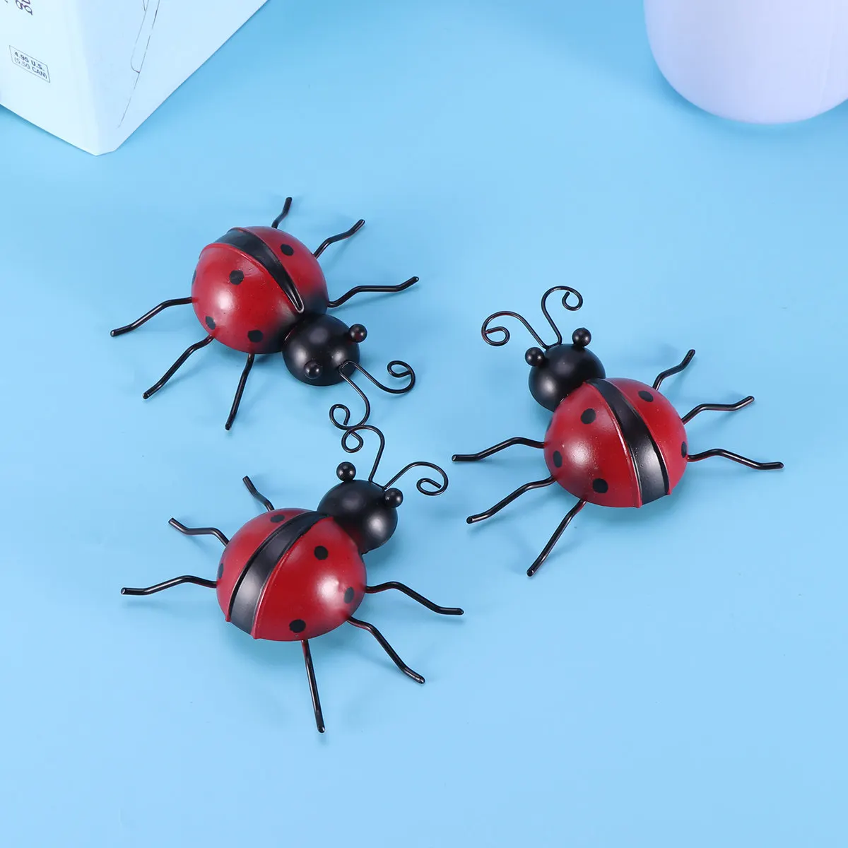 3Pcs Iron Ladybug Wall Art Decoration Metal Garden Wall Hanger Outdoor Indoor Home Decor Rustproof Weatherproof Red Black White