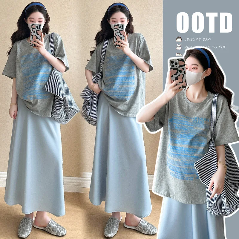 

Summer Maternity Set Korean Style Grey American Letter Print Short Sleeve Tee Loose Top Stylish Mom Outfit Comfortable