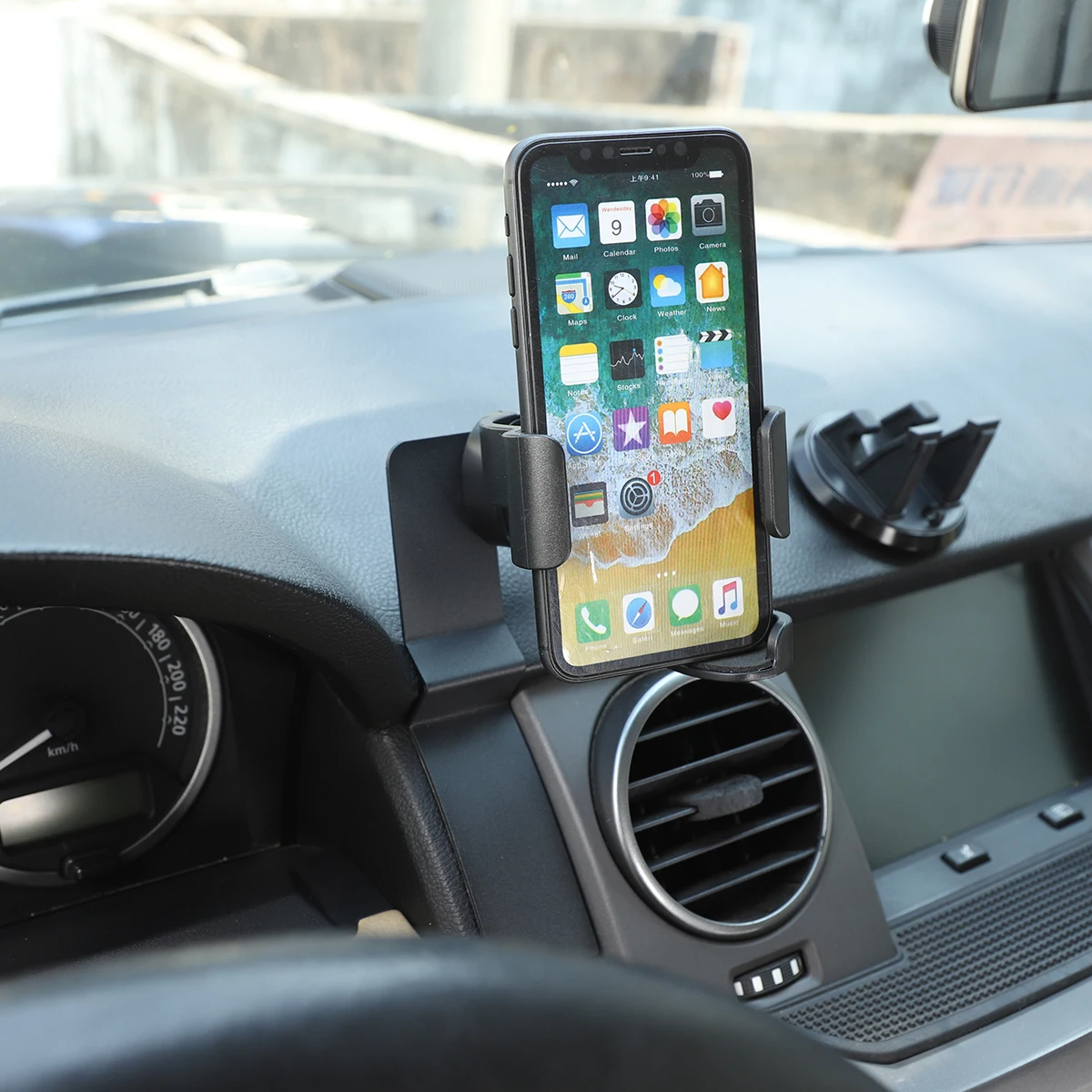 

For Land Rover Discovery 3 LR3 22004-2009 Car Multi-function Mobile phone holder Car phone GPS navigation holder car accessories