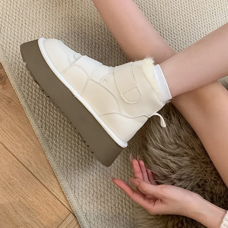 أحذية الثلوج متعددة الاستخدامات للنساء 2025 شتاء جديد الصوف سميكة الدافئة عدم الانزلاق منصة صغيرة أحذية قطنية