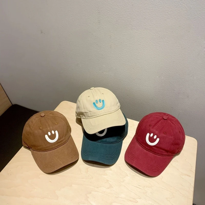 

Cute Smiling Face Children's Baseball Hat | Breathable Adjustable Hat, Suitable for Men and Girls to Sunscreen Outdoor Play Hats