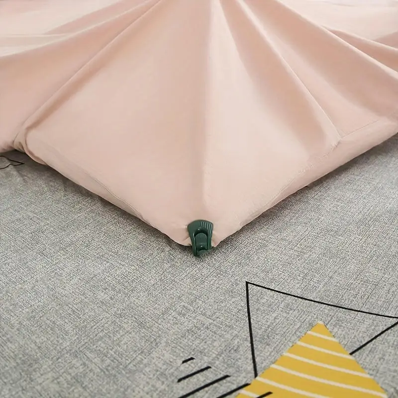 

Набор из 4 фиксаторов для простыней: нескользящие зажимы-клипсы для одеял и пододеяльников