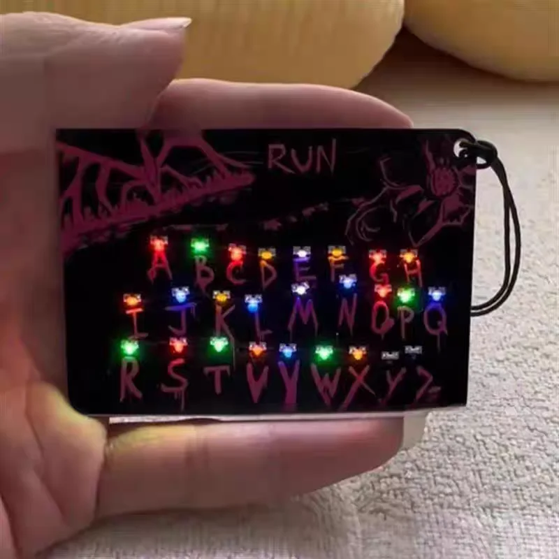 Stranger Things Movie Merchandise Card Light Hanger 26-letter Light Bag Car Charm Anime Merchandise Festival Presenteert op voorraad