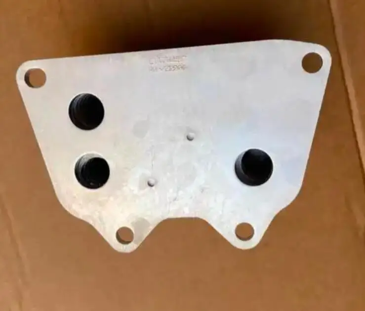 

P700000264 Масляный радиатор в сборе для Foton Sauvana