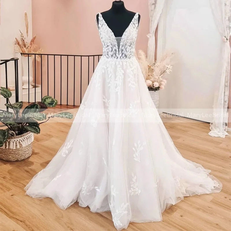 Elegante A-Line Tulle Wedding Gown, Vestido Backless Pastrol, Mergulhando corpete puro, Decote em V, Apliques folhosos, Vestidos De Noiva Leves