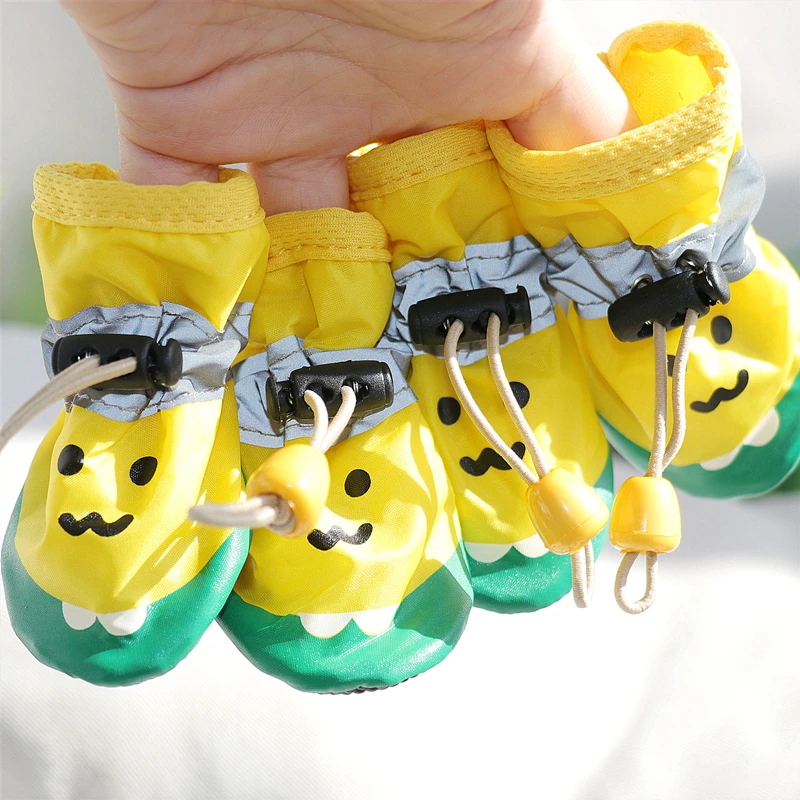 Dog Shoes Pet Specific Foot Covers Teddy's Feet Will Not Fall Off When Going Out Shoe Covers for Puppies Waterproof Shoes 4Pcs