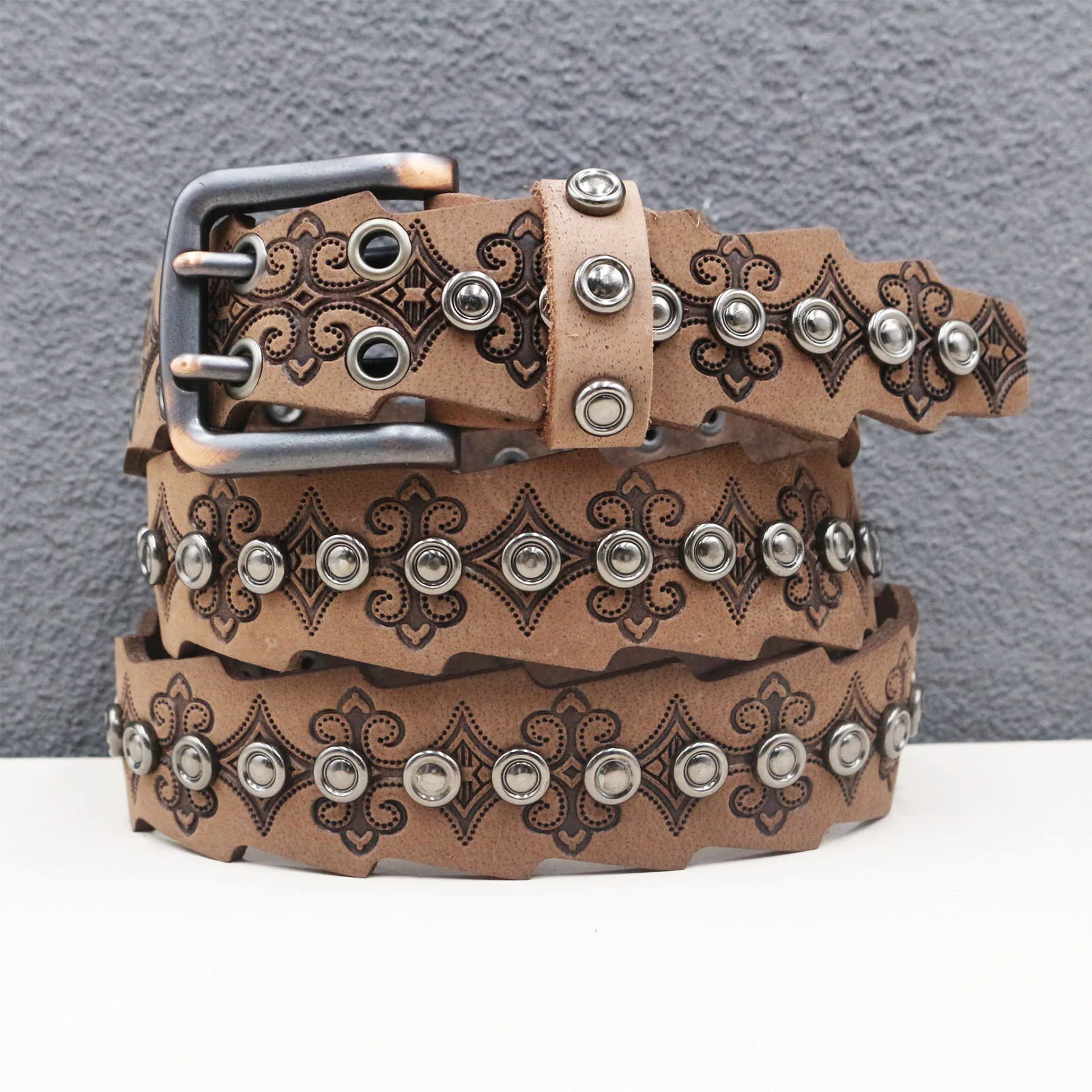 Men’s Vintage Rivet Belt Tooled Paisley Full Grain Cow Leather Eyelet Punk Riding Strap