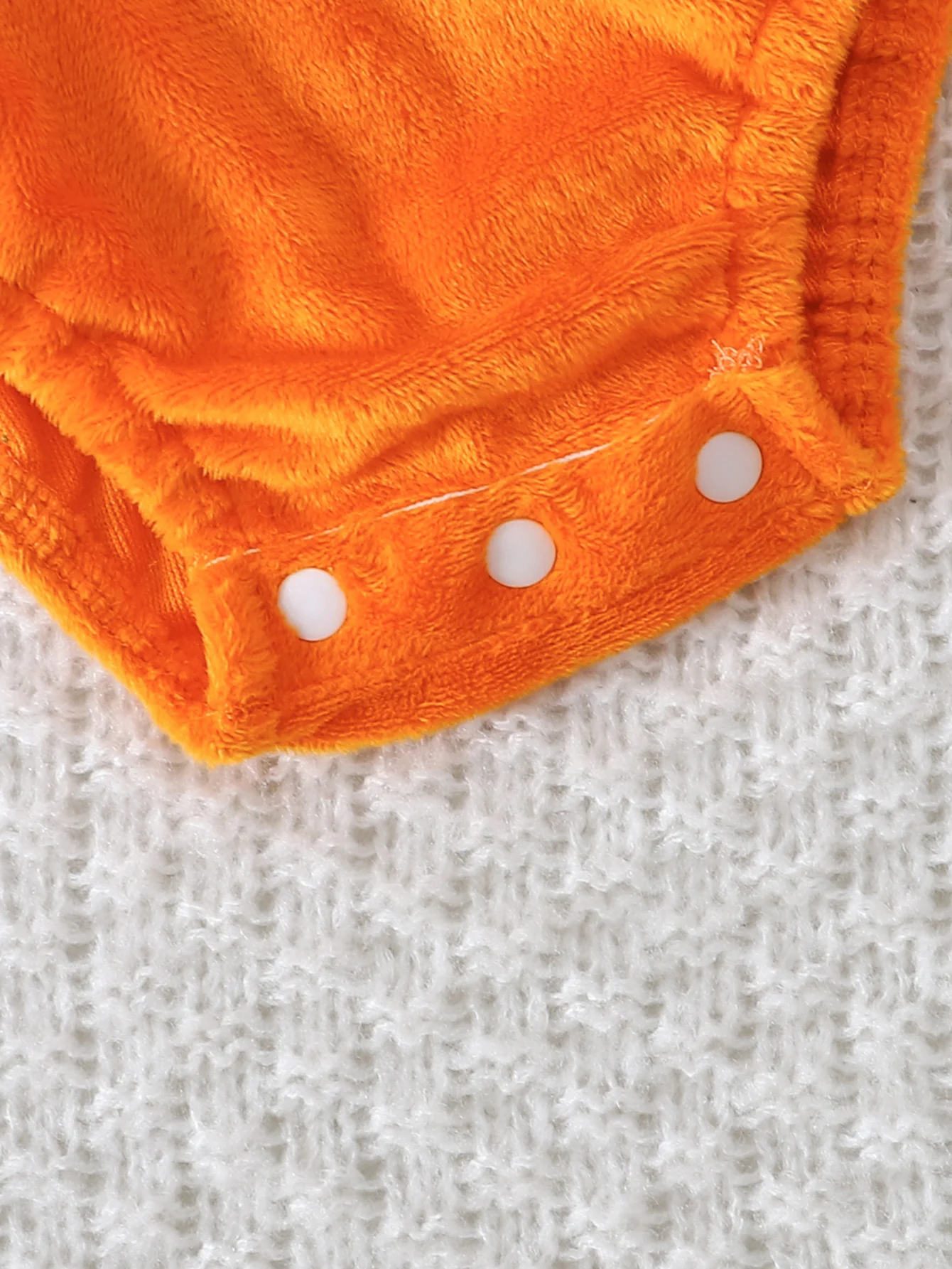2-teiliges Halloween-Kostüm-Set für Babys, Mädchen, flauschiger Langarm-Body mit Rüschenkragen, Kürbisgesicht-Stickerei, Rock und Stirnband – Detail 6
