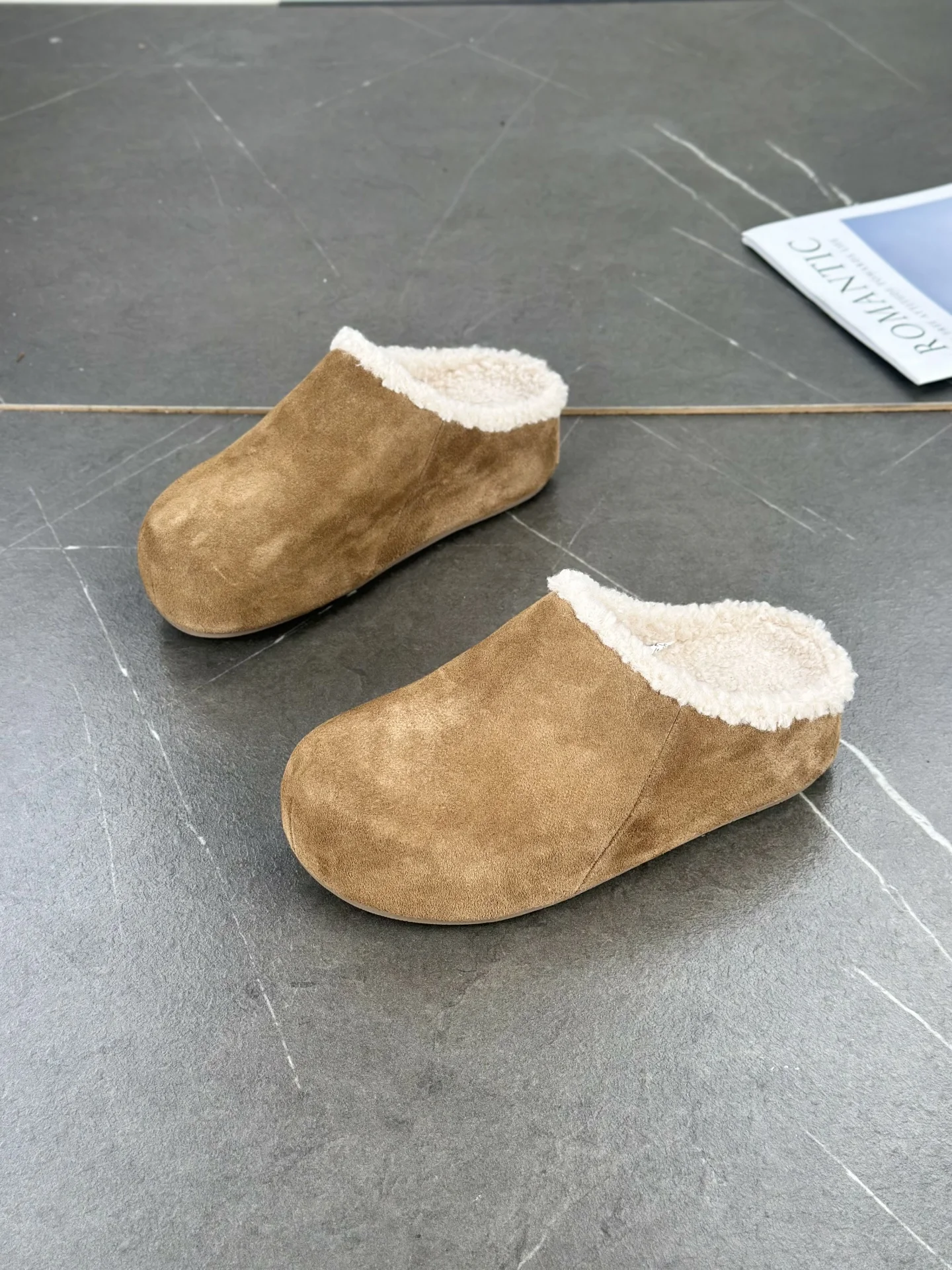 

Faux Fur Lined Thi Heel Slip-On Slippers Women's Winter Home Warmth Head Covering Leather f Slippers French Sle