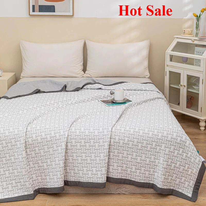 

Multi-functional three-layer knitted summer quilt blanket towel quilt washable air conditioner quilt summer blanket