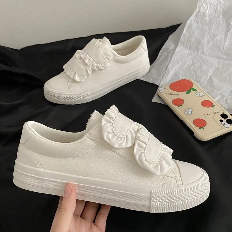 Women\'s Shoes Simple Fashion Casual  Japanese White Shoes Women\'s All-match Cute Fungus Lace Canvas Shoes Soft Flat Shoes