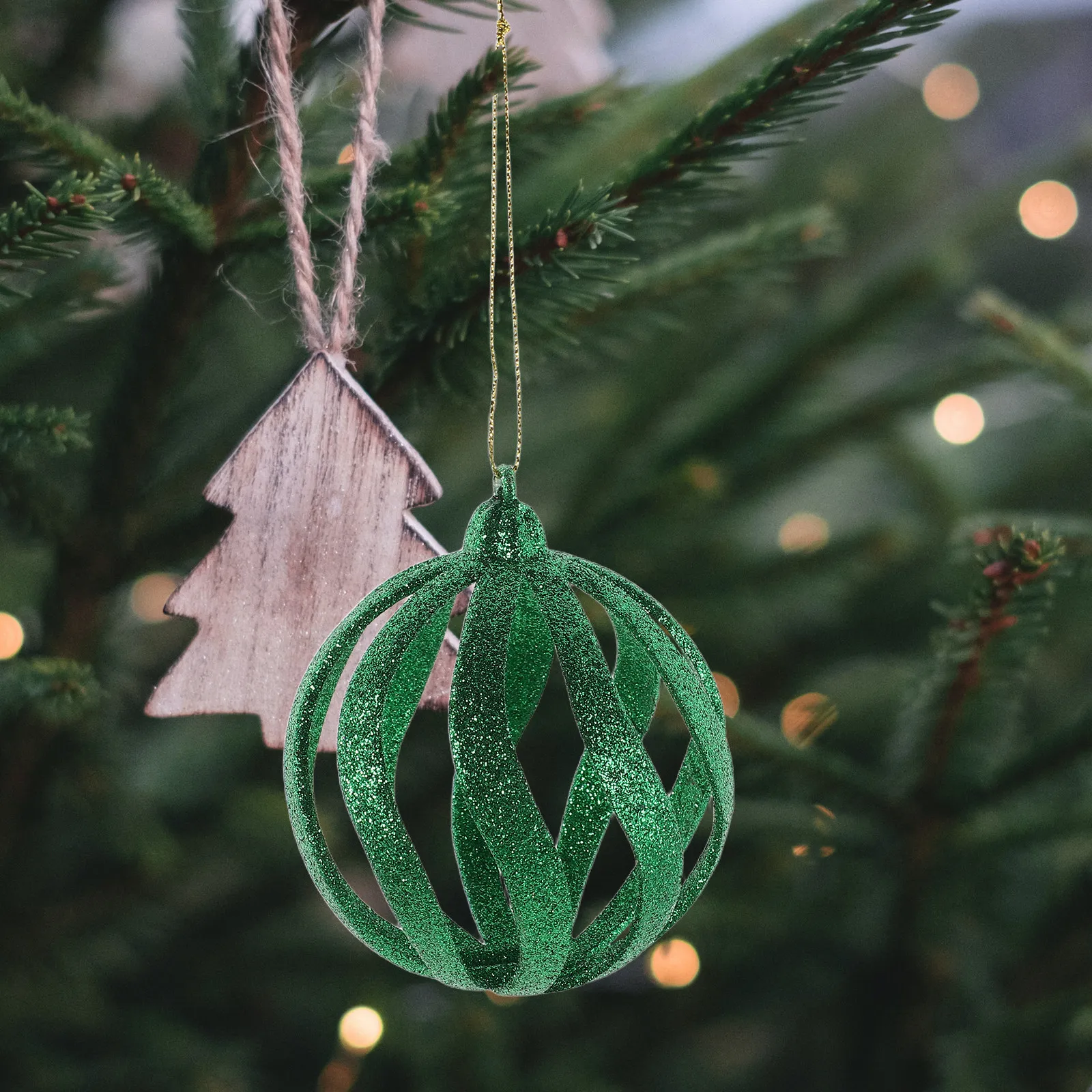 6Pcs Festive Christmas Baubles Glitter Plastic Ball Ornaments Hanging Tree Decor for Holiday Party Wedding DIY Craft Sparkly