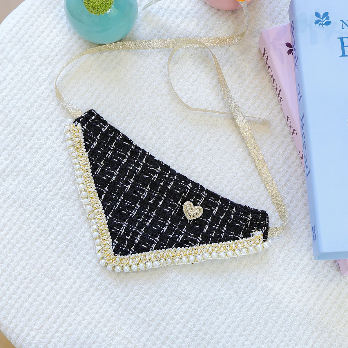 

Luxury Cat Dog Bandana Collar Adjustable Tweed Triangle Bandage for Small Dogs Accessories Puppy Kitten Triangular Bandage Scarf
