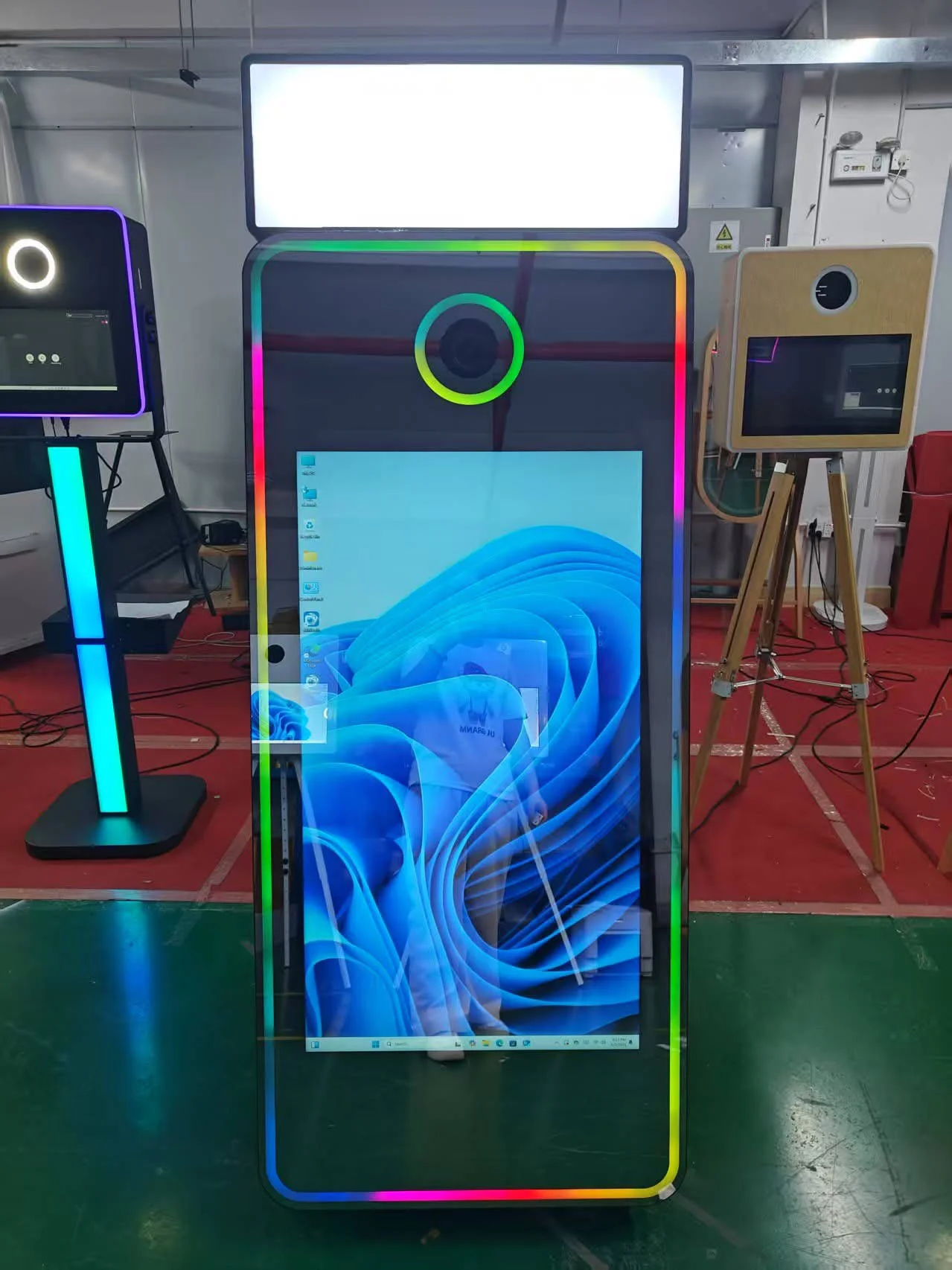 

//2026 Portable Magic Mirror Photobooth Stock In US/EU Newest 65 Selfie Mirror Photo Booth Machine With 43/32inch Touch Screen